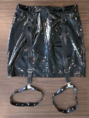 ⛓️ Black Vinyl Mini Skirt with Attached Thigh Garters 🖤